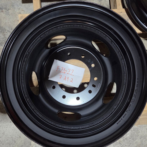 19.5x6.75 10x225mm Maxion Steel Ford/Dodge (returned item)