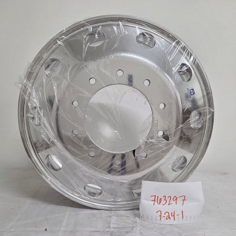 19.5x6.00 Alcoa High Polished Both Sides 10x225mm Ford F450 & F550 / Ram 4500 & 5500 (returned item)