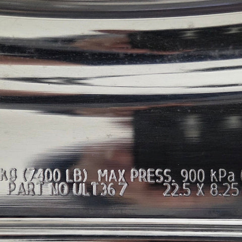 Alcoa ULT367 - 22.5" x 8.25" - Hub Pilot - 285.75mm Bolt Circle - LvL ONE (returned item- NEW CONDITION)