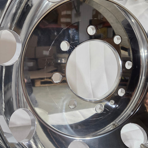 16x6 Northstar Mirror Polished 4 Wheel Kit w/ Chrome Caps and Lugs (returned items)