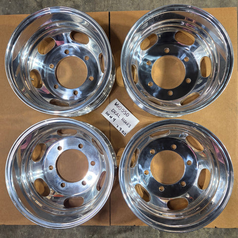16x5.5 Northstar Sprinter 3500 Mirror Polish 4 Wheel Package (OVAL HOLES)