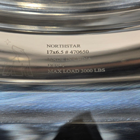 17.0x6.50 Northstar 8x6.5" Hub Pilot Mirror Polished Both Sides (Oval Hand Holes) (Ram 3500 DRW 1994-2018) (Returned item)