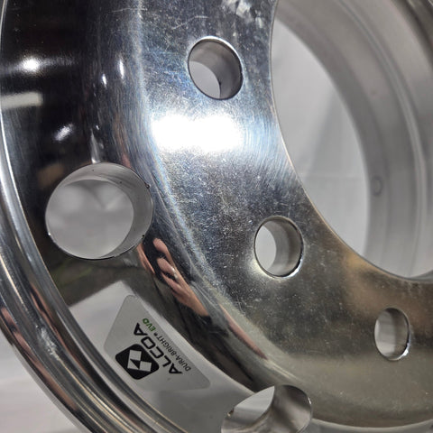 19.5x7.5 Alcoa 10x285mm Hub Pilot DuraBright Evo Front (returned item)