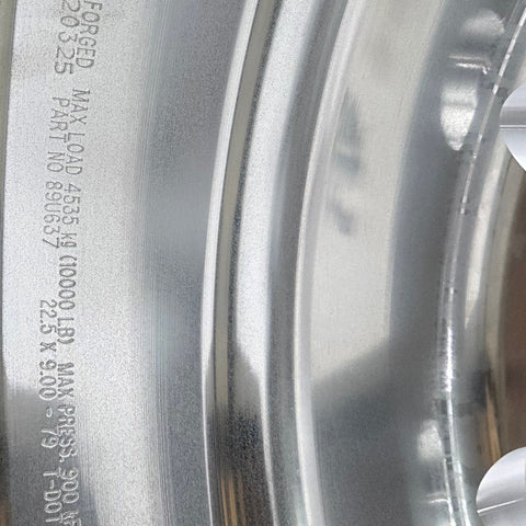 22.5x9.00 Alcoa 10x285mm Hub Pilot High Polish Flat Face Front (returned item)