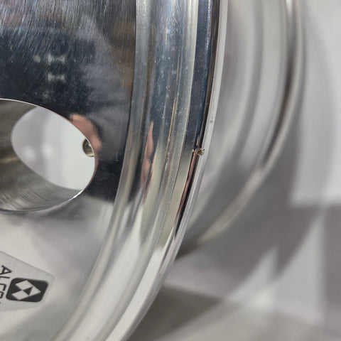 19.5x7.5 Alcoa 10x285mm Hub Pilot DuraBright Evo Front (returned item)