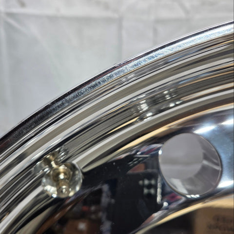 22.5x9.00 Northstar 10x285mm" Mirror Polish Front Hub Pilot Flat Face (returned item)