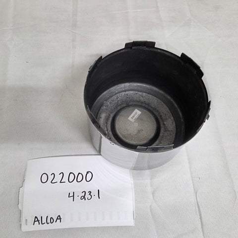 Alcoa Sprinter 3500 6 lug Rear Hub Cover (returned item)