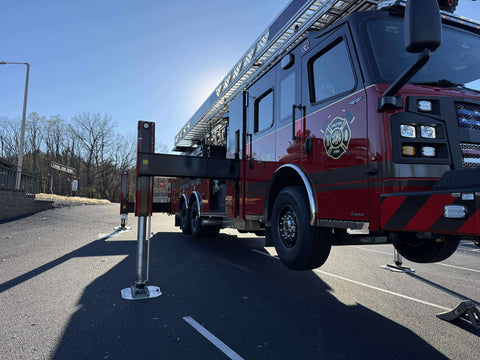 22.5x12.25 Alcoa 10x285mm Hub Pilot Dura-Black Flat Face Wheel Front Only (4.75" offset)