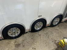 Load image into Gallery viewer, 17.5x6.75 Alcoa 8x6.5&quot; Hub Pilot Mirror Polish Single Trailer Wheel