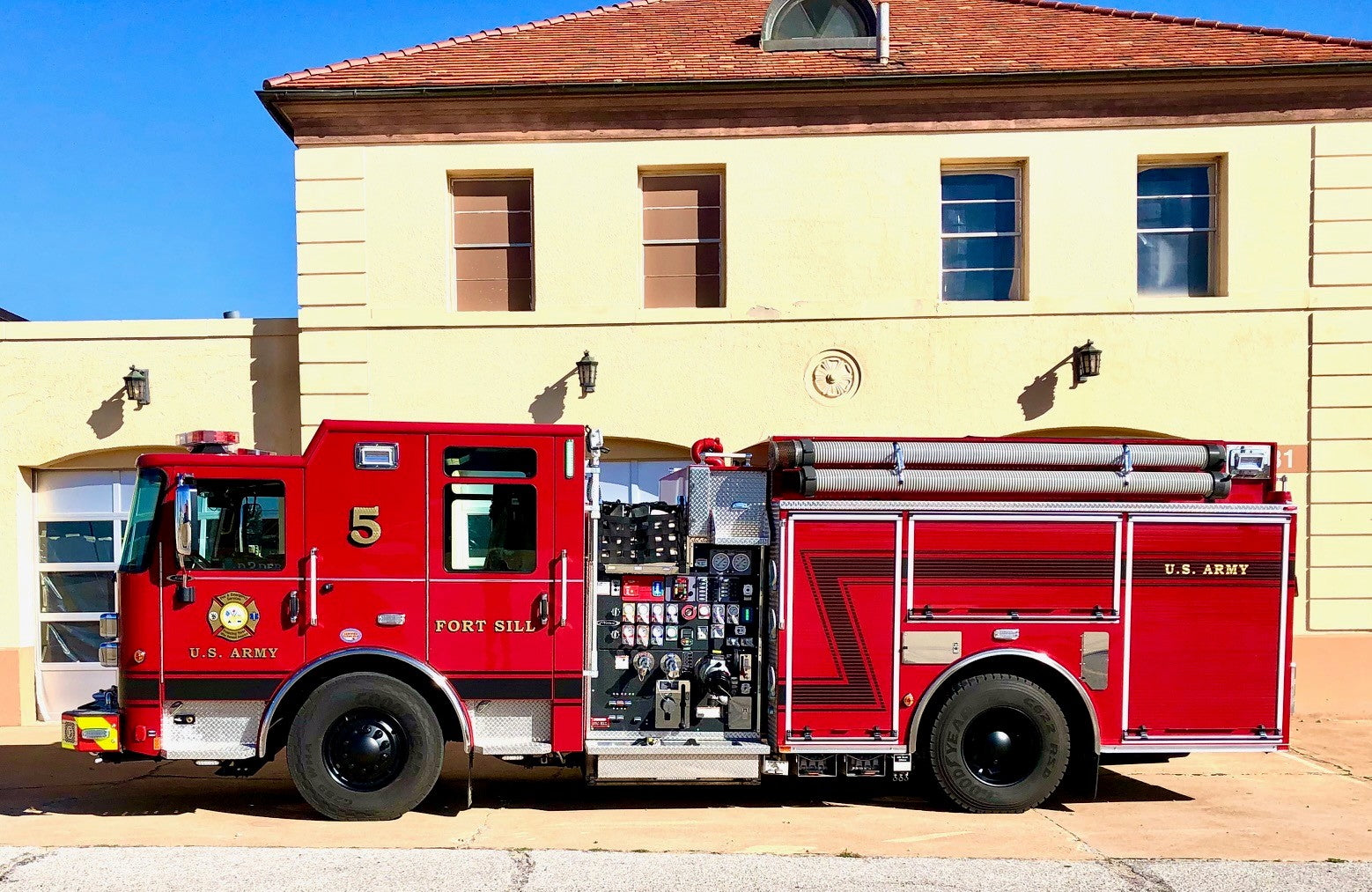 22.5x8.25 NORTHSTAR 10X285MM HUB PILOT 