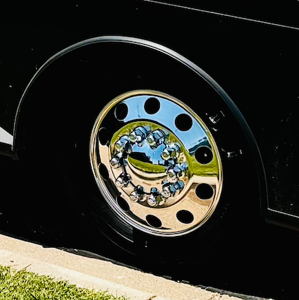 19.5x6.75 Northstar Mirror Polished 6-Wheel Kit – Fits 2012+ Ram 4500/5500 & 2005+ Ford F450/F550 (10x225mm)