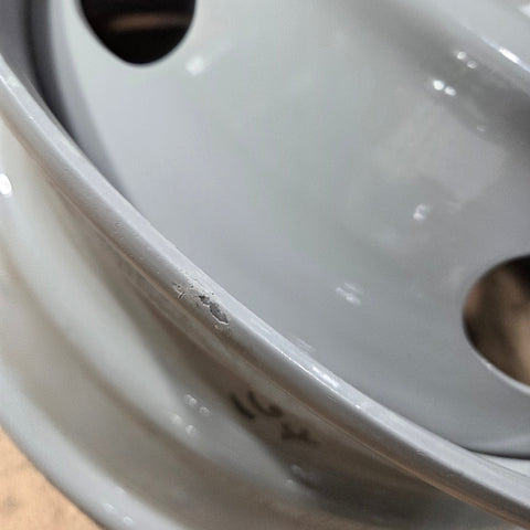19.5x6.00 Accuride 8x225mm Hub Pilot Steel (returned item)