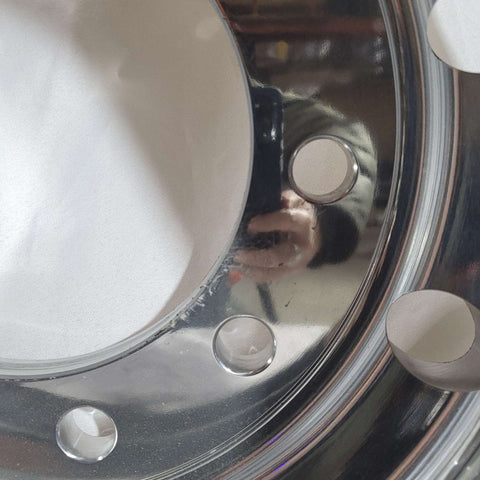 19.5x7.5 Alcoa 10x285mm Hub Pilot DuraBright Evo Rear (returned item)