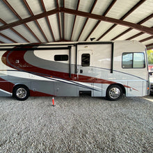 Load image into Gallery viewer, Alcoa High Polished Both Sides 22.5&quot; Wheel Kit