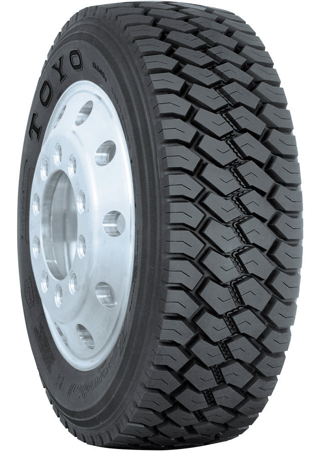 Toyo M608z Off-Road 19.5 for Chevy / GMC 3500 DRW 8 x 6.5" (1977-2010)